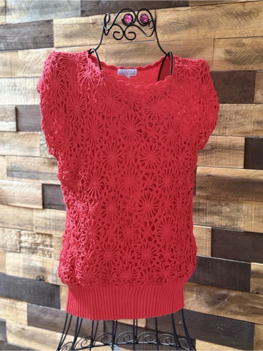 Joseph A Vintage Sweater Womens Small Strawberry Sleeveless Crocheted NWT
